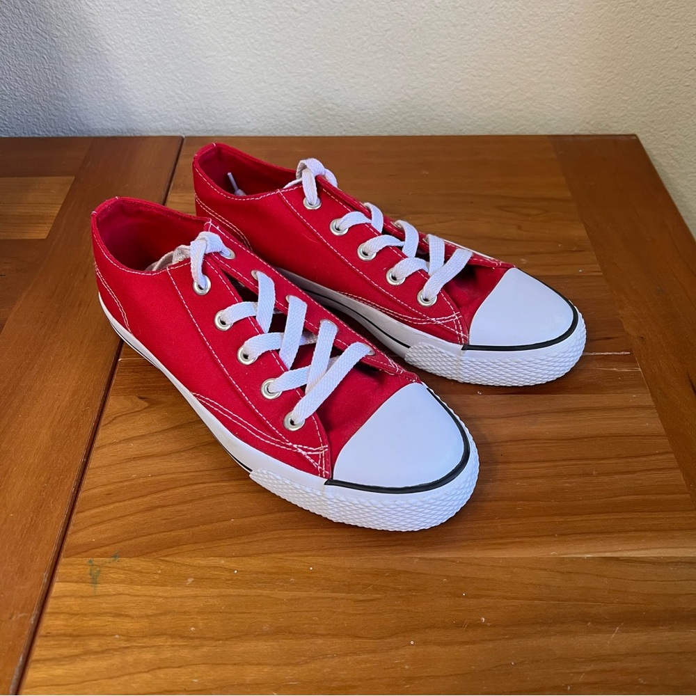 AIRWALK shoes women’s men’s size 9 red sneakers tennis shoes red unisex shoes